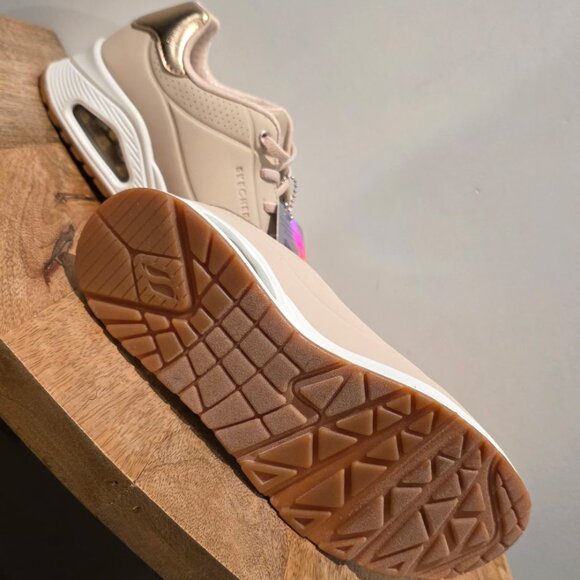 Beige Skechers - Picture 3 of 4